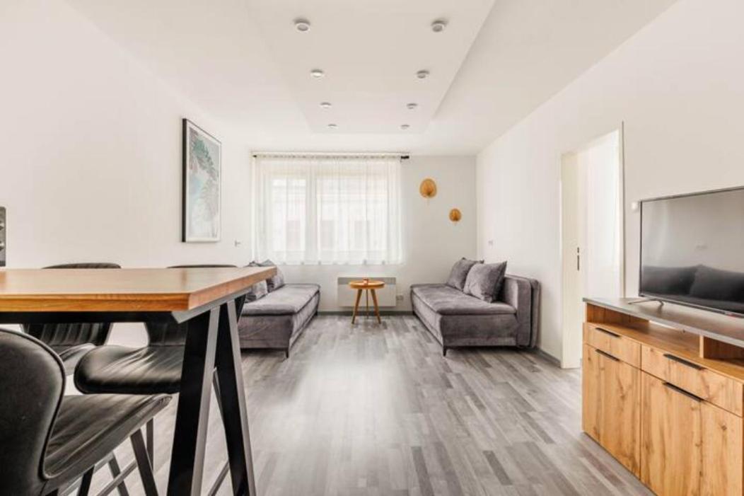 Cozy Renovated Close To Schoenbrunn Palace Viena