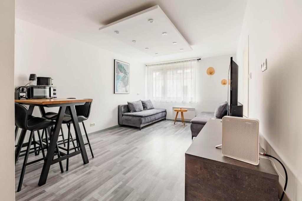 Apartamento Cozy Renovated Close To Schoenbrunn Palace
